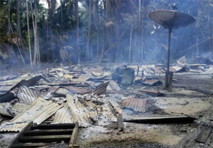 Dipadamkan Oleh Hujan, Sebuah Rumah Kayu di Inhil Rata Jadi Abu 