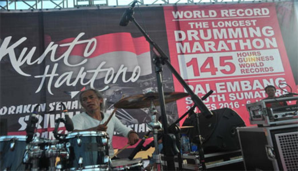 Drumer Indonesia Pecahkan Rekor Dunia
