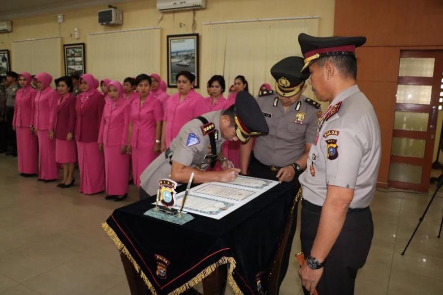 Kapolda Riau Irjen Pol Zulkarnain Adinegara Pimpin Sertijab Dir Lantas