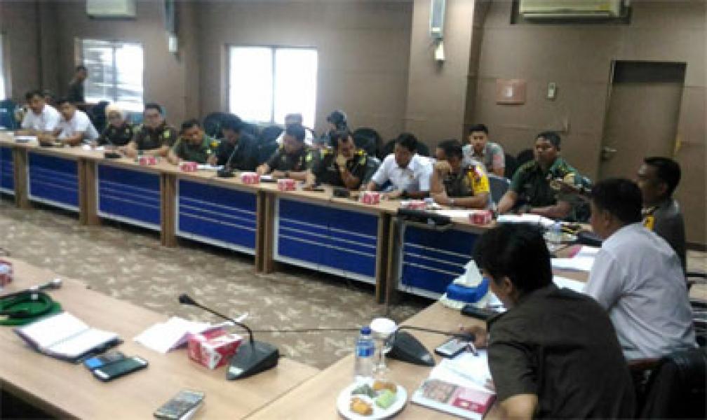 Kasdim 0303/Kampar Hadiri Rapat Sosialisasi Saber Pungli Di Kantor Bupati Kampar