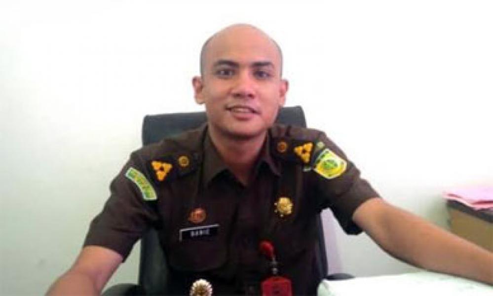 Kejari Rohil Tahan Penghulu Pasir Putih