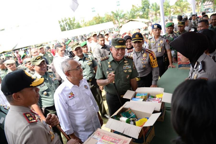 Pangdam I/Bukit Barisan Apresiasi Digelarnya Pasar Murah di Lapangan Pancasila