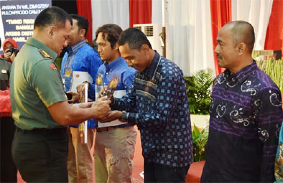 Panglima TNI: Semangat Kebersamaan Membangun Desa Sebagai Basis Ketahanan Wilayah