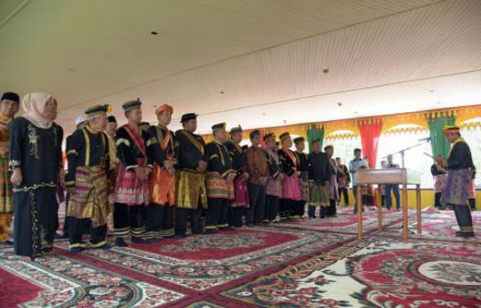 Pengukuhan Lembaga Adat Kampar, LAK Jangan Diseret ke Ranah Politik