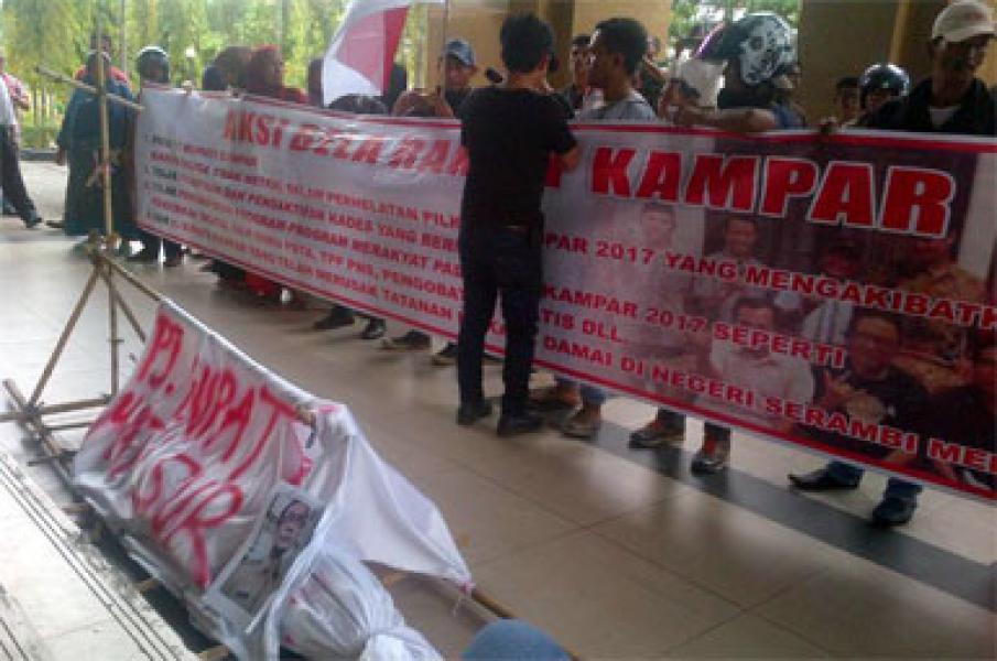 Pj Bupati Kembali Dituntut Angkat Kaki Dari Kampar