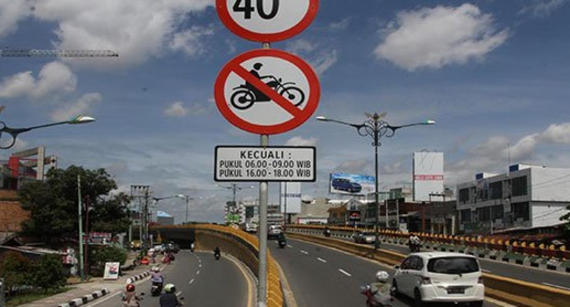 Sosialisasi Hingga Akhir Januari, Mulai 1 Februari Polantas Akan Tilang Sepeda Motor Yang Melintasi Fly Over 