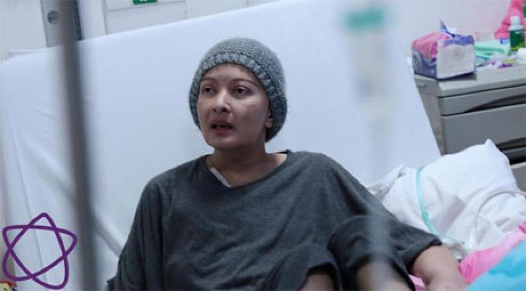 Untuk Bertahan Hidup, Yana Zein Sampai Jual Koran Bekas