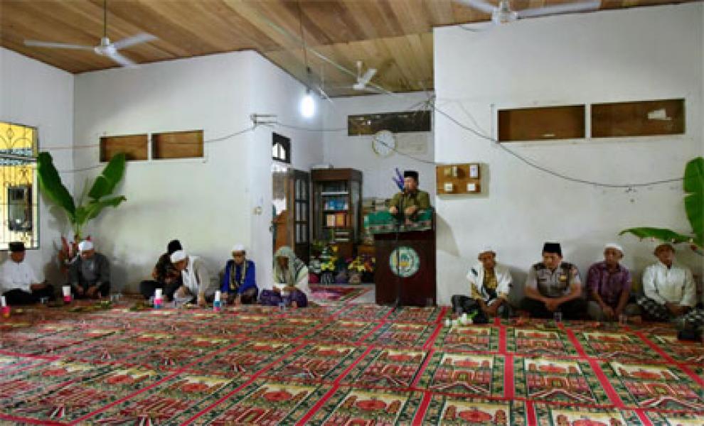 Wabup H Rosman Malomo Hadiri Peringatan Maulid Nabi di Kecamatan Sungai Batang 