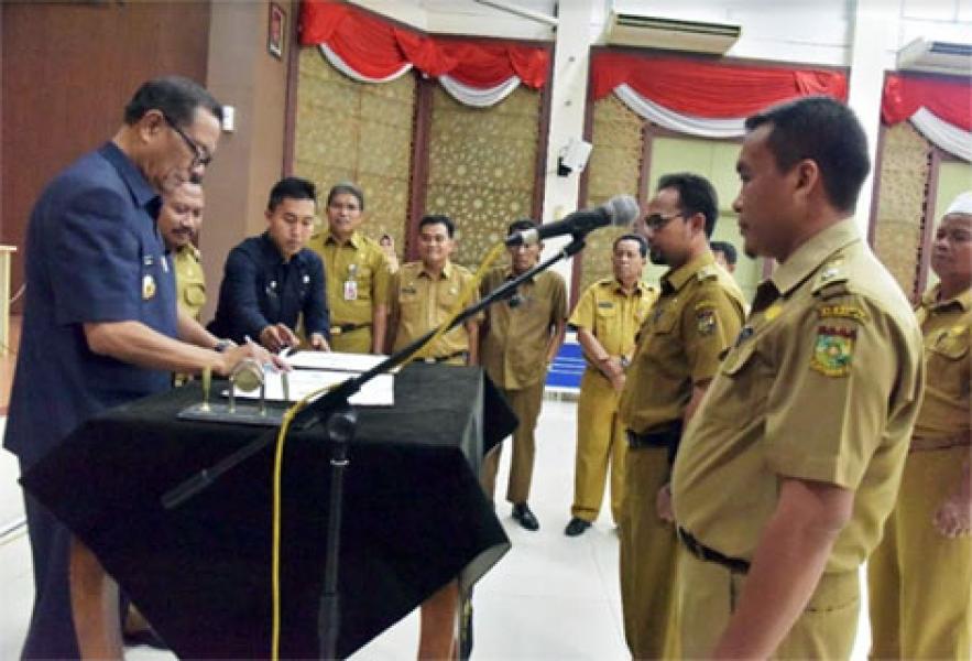 Bupati Kampar Serahkan Pasar Desa Dan Pasar Pemda Gelombang III 