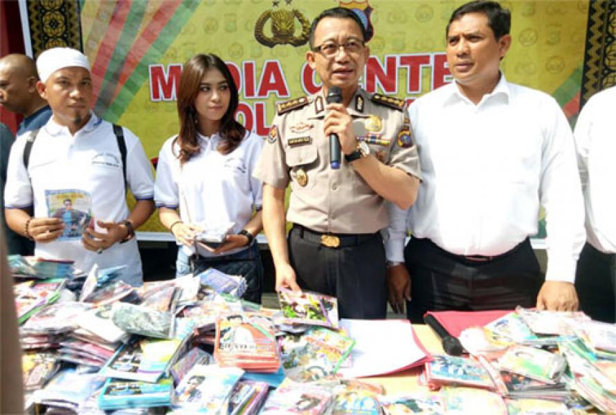 Dikirim Dari Glodok, Ribuan VCD Bajakan Diamankan Dit Reskrimsus Polda Riau 