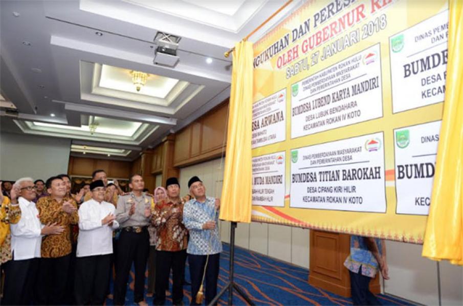 Gubri Resmikan 6 unit BUMDes Di Kabupaten Rohul