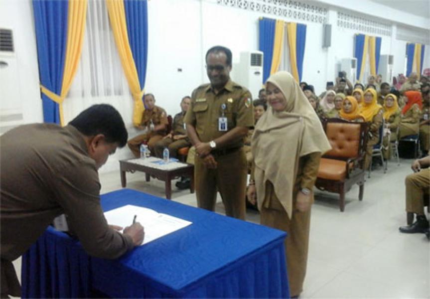 Kadisdik Kota Pekanbaru Pimpin Sertijab Pejabat Eselon III dan IV