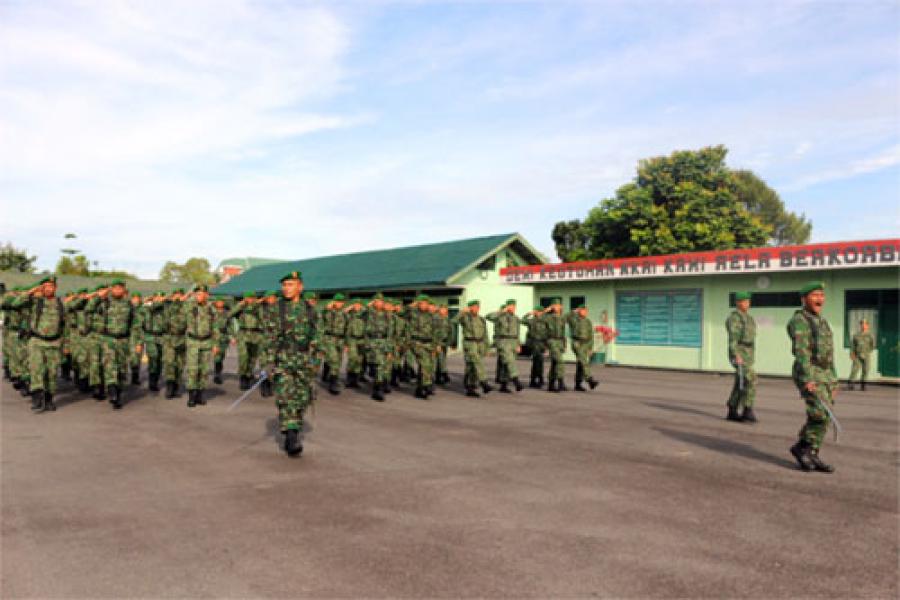 Minggu Militer, Prajurit dan PNS Korem 031/Wira Bima Latihan PBB