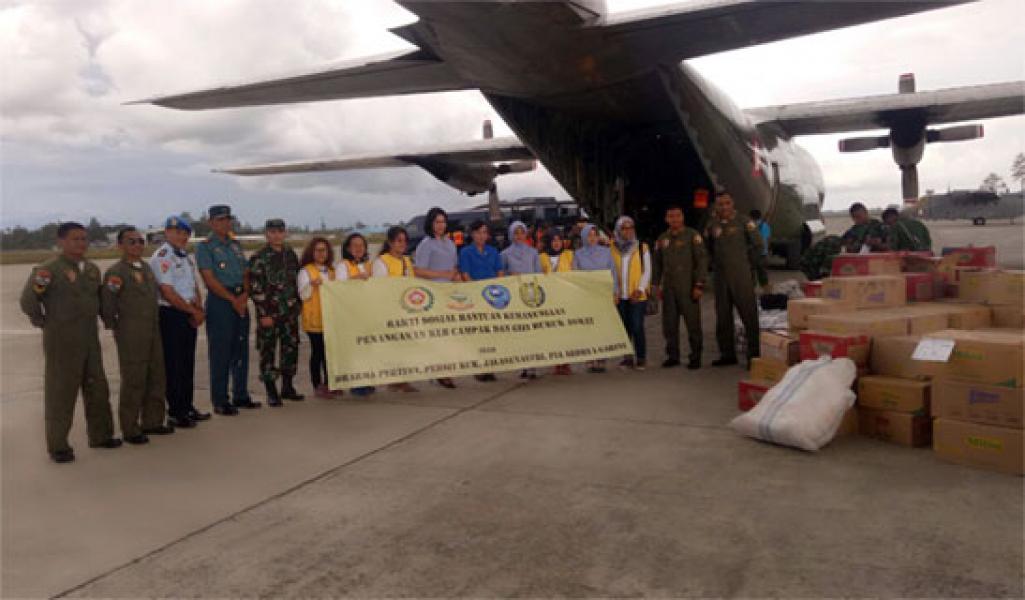 Pesawat Hercules TNI Angkut Bantuan Kemanusiaan untuk Warga Asmat