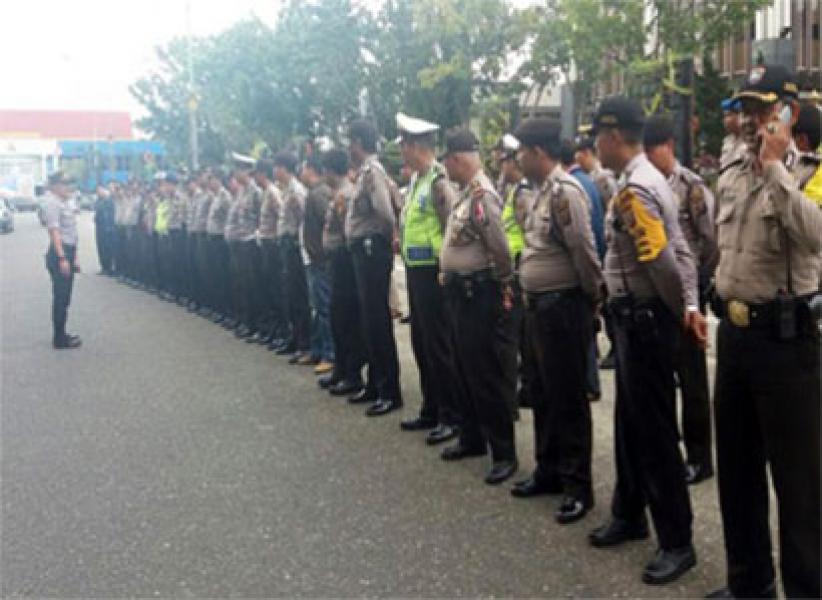 Polresta Pekanbaru Amankan Unjuk Rasa di Kejati Riau