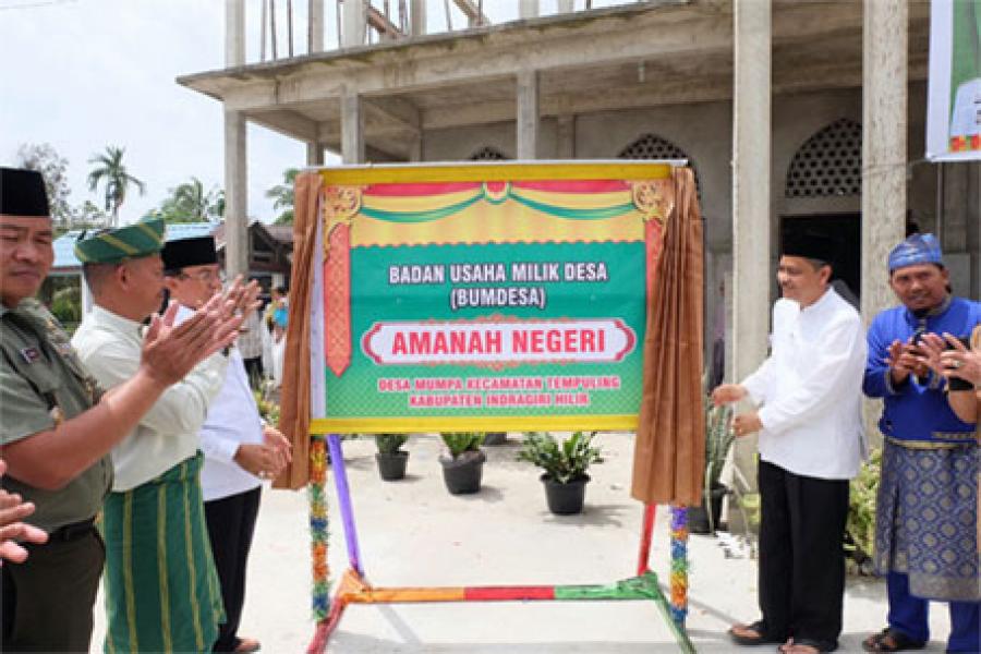 Resmikan BUMDes Mumpa, Bupati Wardan: Jadikan Wadah Pengembangan Ekonomi Desa