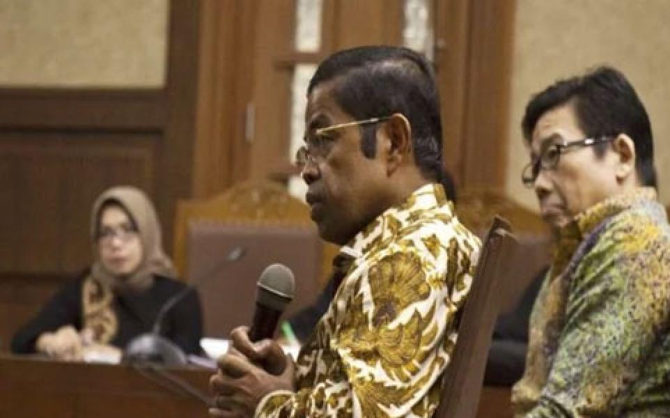 Didakwa Terima Suap Miliaran Rupiah, Idrus Marham Tak Lawan KPK