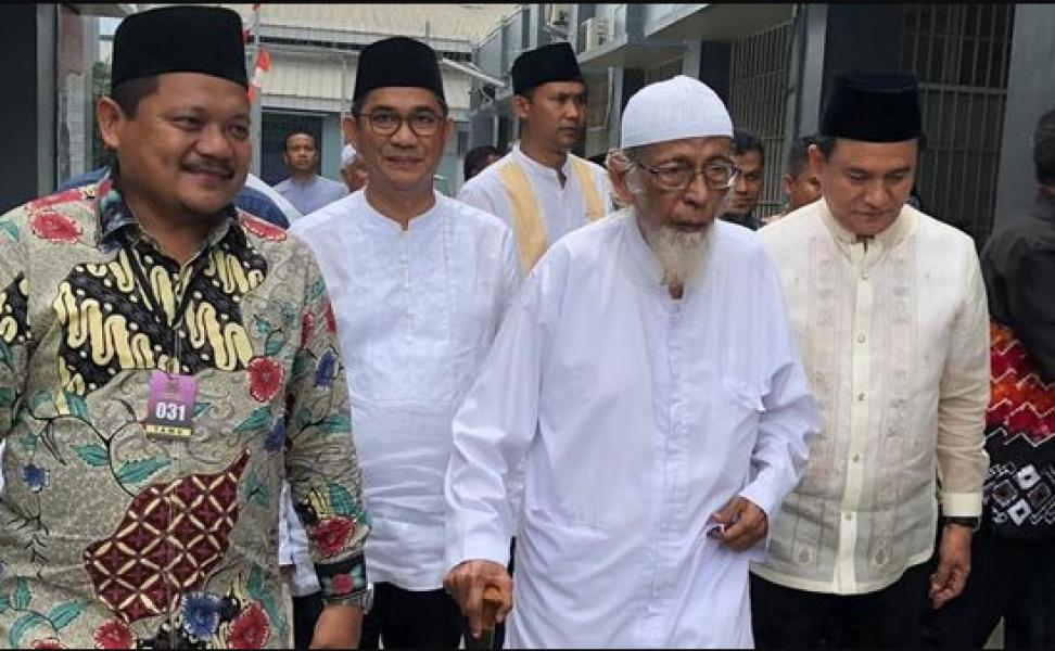 Ini Alasan Abu Bakar Ba�asyir Tolak Teken Surat Setia Pancasila