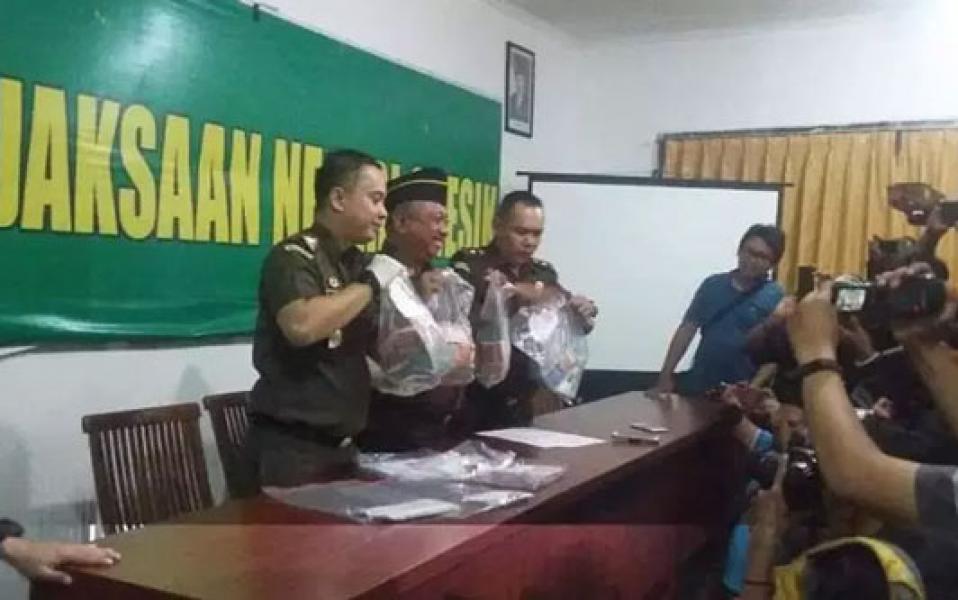 OTT Kantor BPPKAD, Kejari Gresik Sita Uang Rp500 Juta