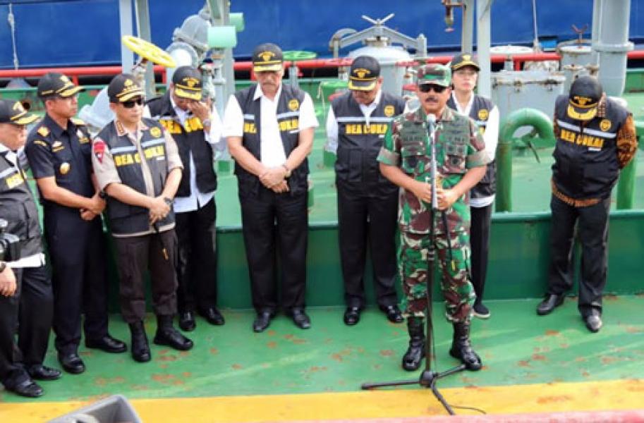 Panglima TNI: TNI Dukung Pelaksanaan Tugas Dirjen Bea dan Cukai