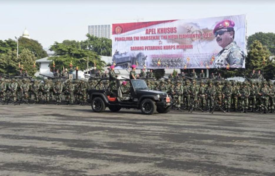 Panglima TNI Pimpin Apel Khusus Satuan Marinir