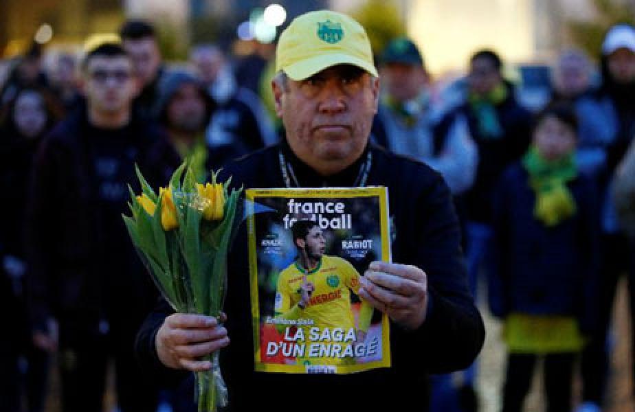 Sebelum Pesawatnya Jatuh, Emiliano Sala Kirim Pesan ke Keluarga