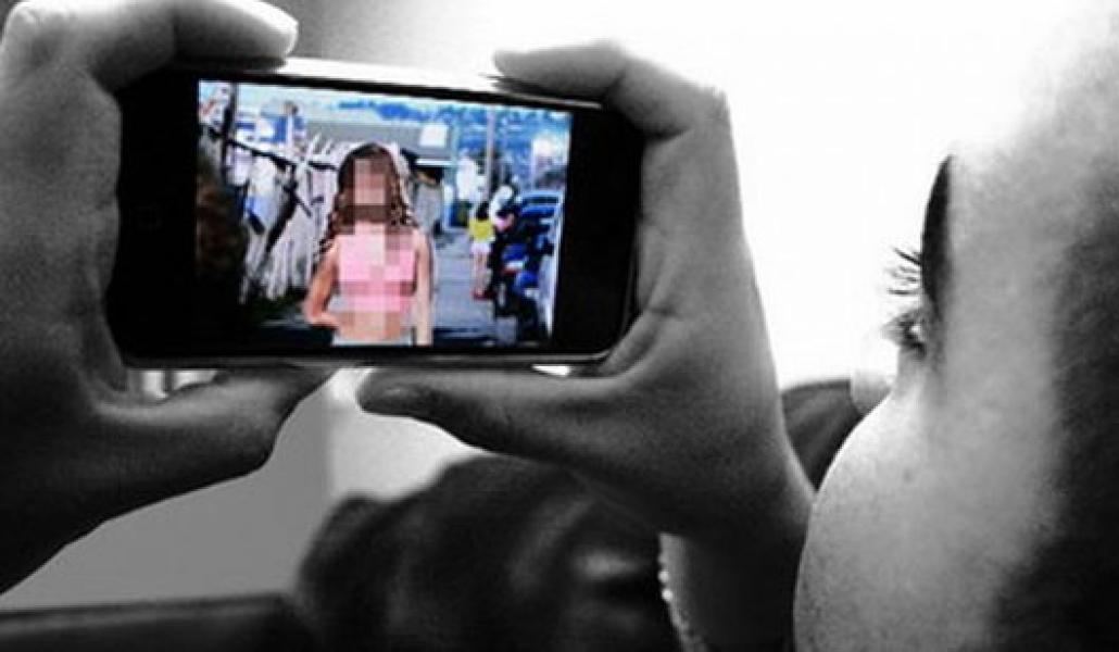 Setelah Menonton Film Porno, Haruskah Kita Mandi Wajib?