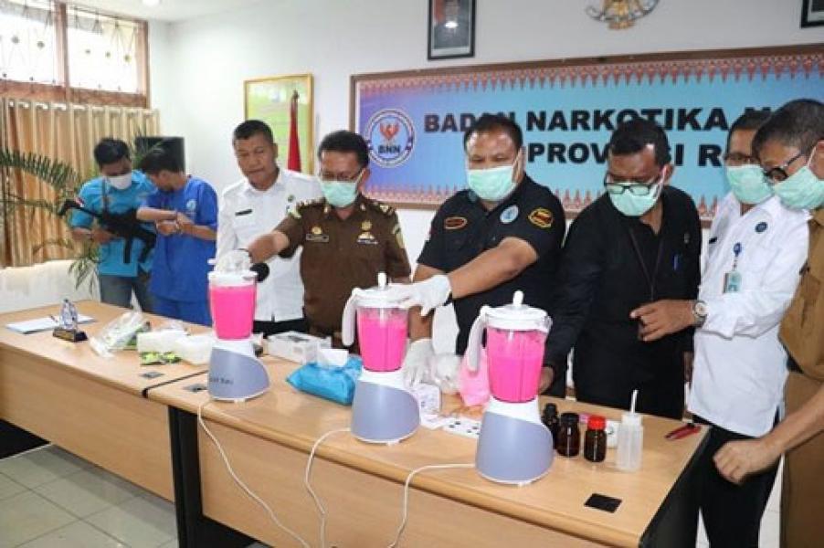 BNNP Riau Musnahkan 3,5 Kg Sabu dan Ribuan Butir Ekstasi