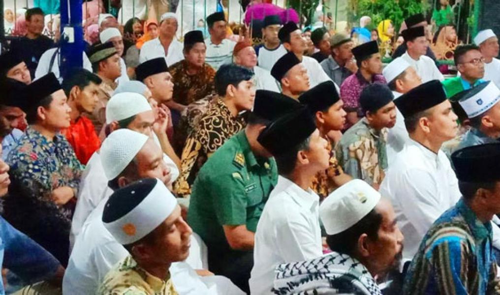 Babinsa Koramil 02 Rambah Hadiri Ceramah Ustaz Abdul Somad