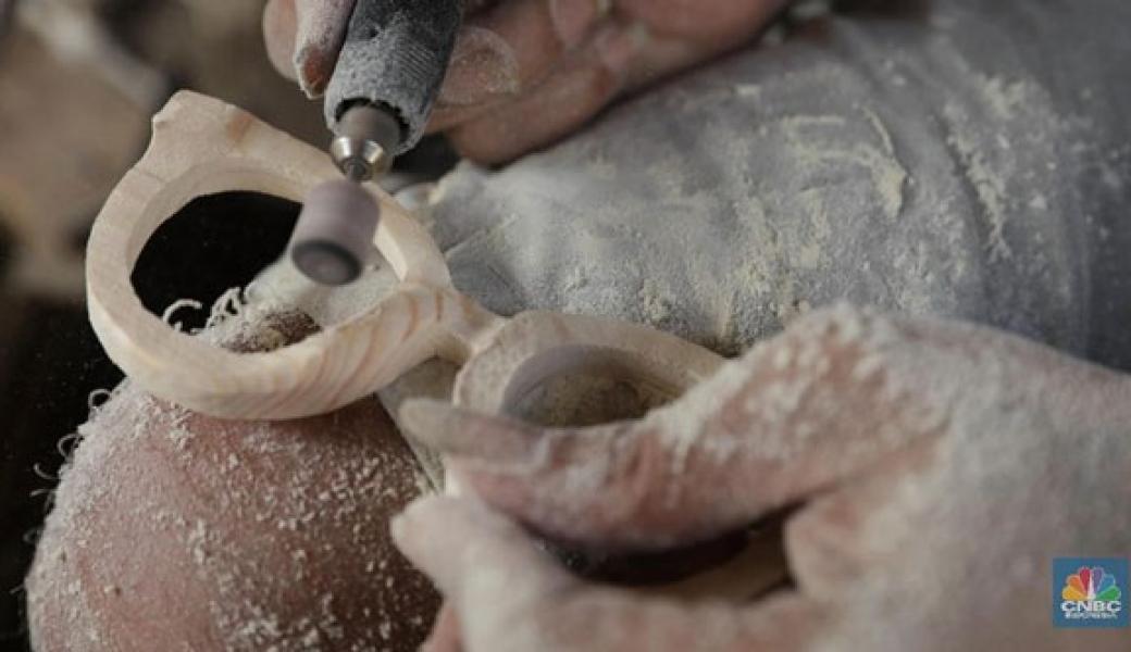 Curhat Pengusaha Kayu: Ekspor Anjlok, Birokrasi Rumit