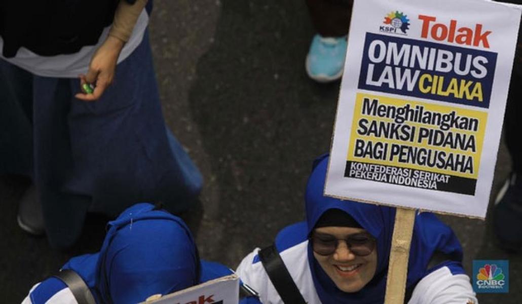 Faisal Basri Semprot Lagi! Omnibus Law Manjakan Pengusaha