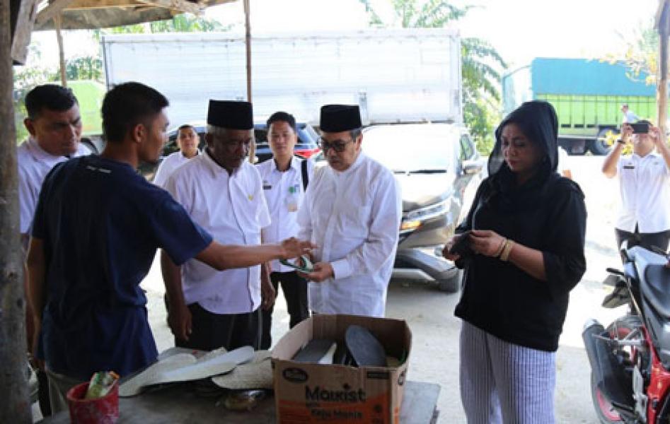 Gubri Kunjungi Sentra Kerajinan Sakai di Minas