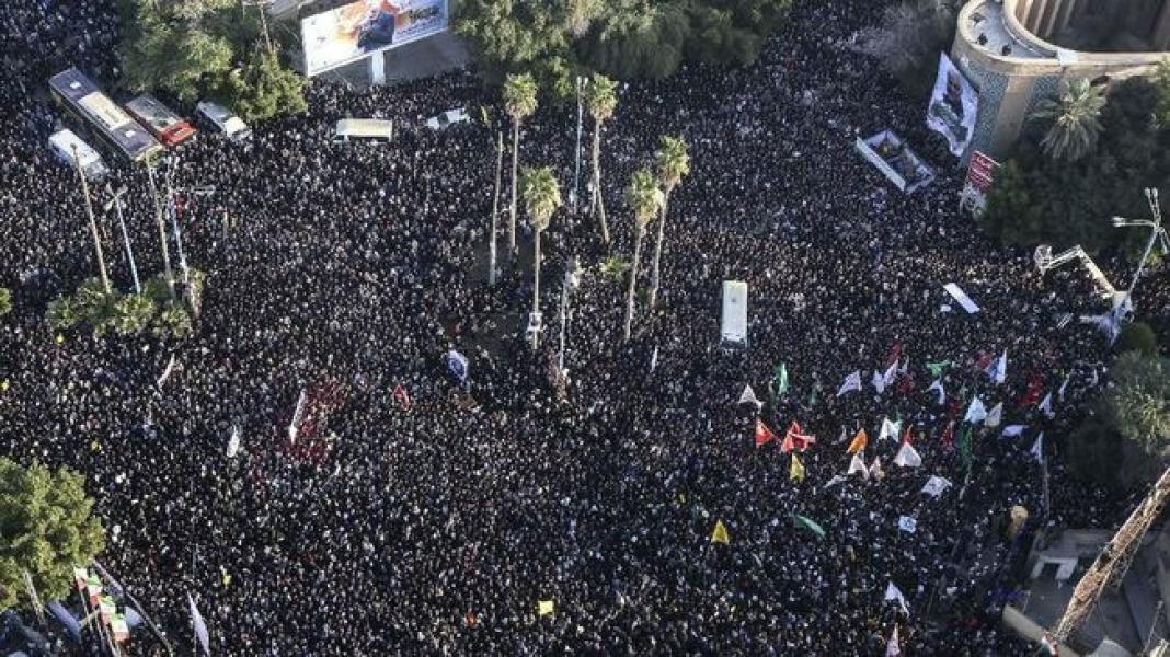 Jenazah Jenderal Iran Diarak Jutaan Orang Keliling Kota