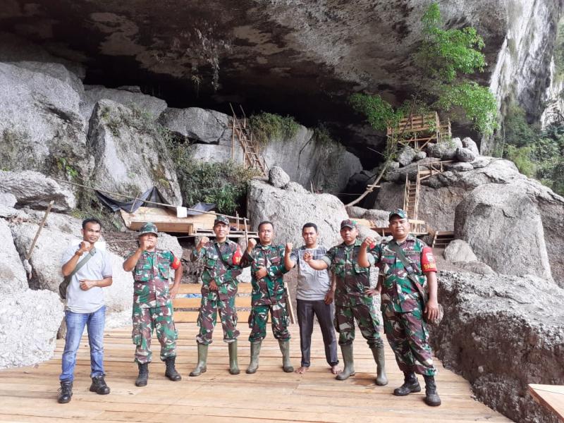 Koramil 05/KK Dukung Pembangunan Objek Wisata Air Terjun Batu Tilam Dan Goa Kelelawar di Kebun Tinggi
