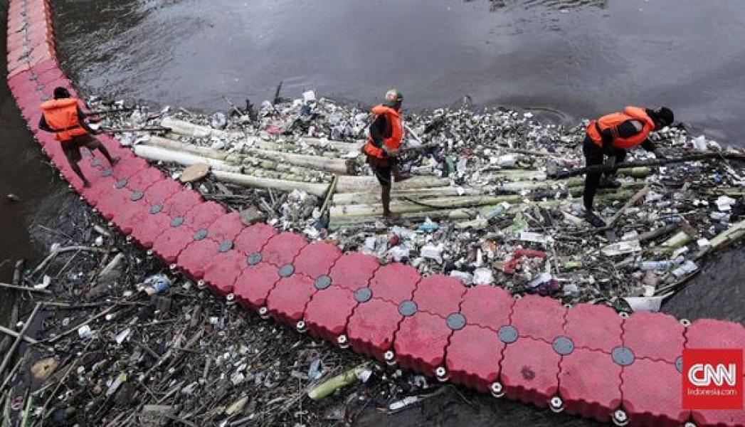 Pasukan Oranye Berani Adang Banjir, �Takut� Pada Harga Rokok