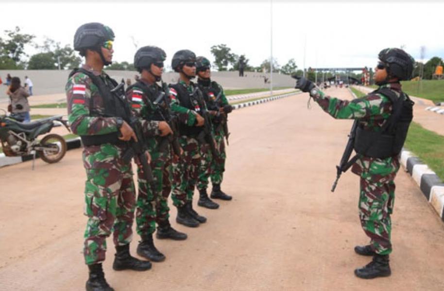 Wisatawan Melonjak, Satgas Yonif 411 Kostrad Tingkatkan Penjagaan di Titik Nol KM Merauke
