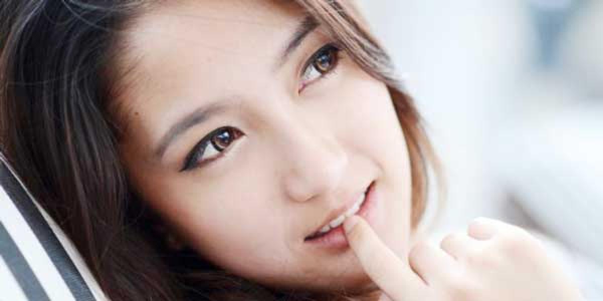 6 Tanda Jatuh Cinta yang Sering Tidak Disadari Wanita