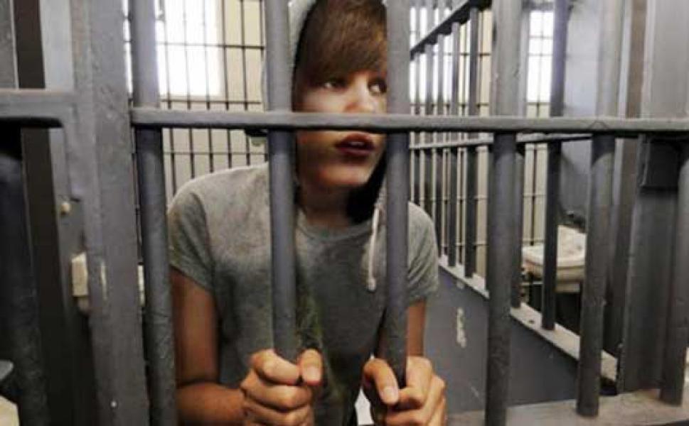 Ini Pose Justin Bieber Saat di Dalam Sel