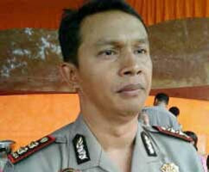 Kapolres Pimpin Apel Konsolidasi Gelar Pasukan Operasi Mantap Brata 2014