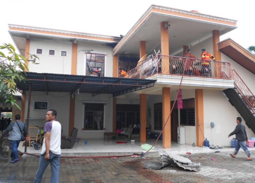 Rumah Milik Kadis PU Dumai Terbakar