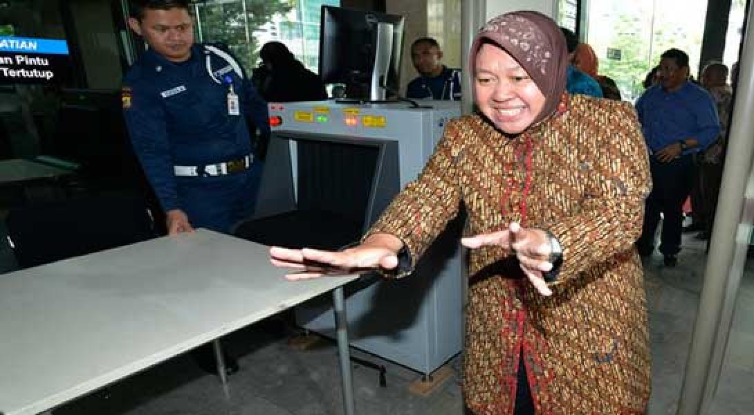 Spanduk Dukungan Bermunculan, Risma Merasa Terganggu