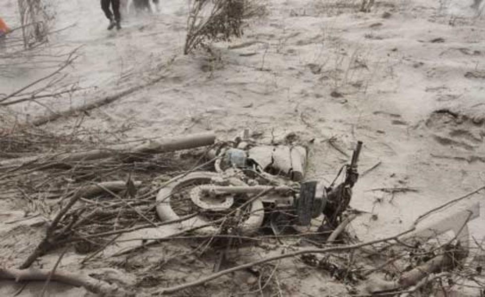 Tim SAR Temukan 8 Motor Korban Awan Panas Sinabung