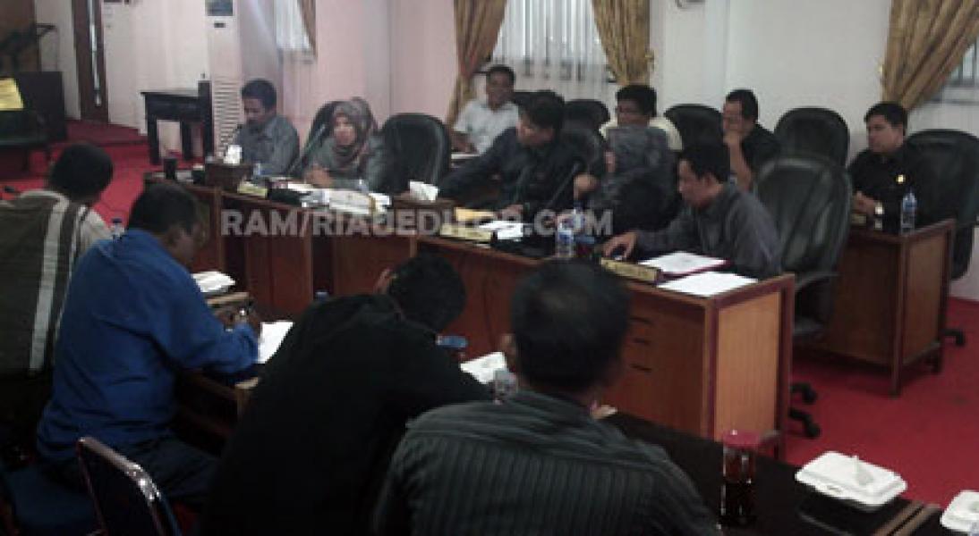 APPR Tuding Disnakertrans Rohil Tidak Profesional Perjuangkan Hak Putra Daerah