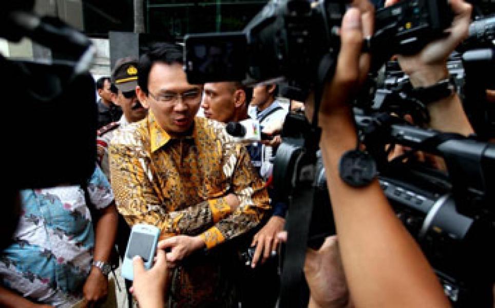 Ahok Laporkan 