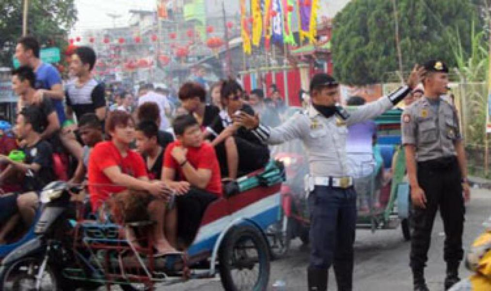 Disdik Larang Siswa Tionghoa Gunakan Rambut dan Sepatu Warna-warni
