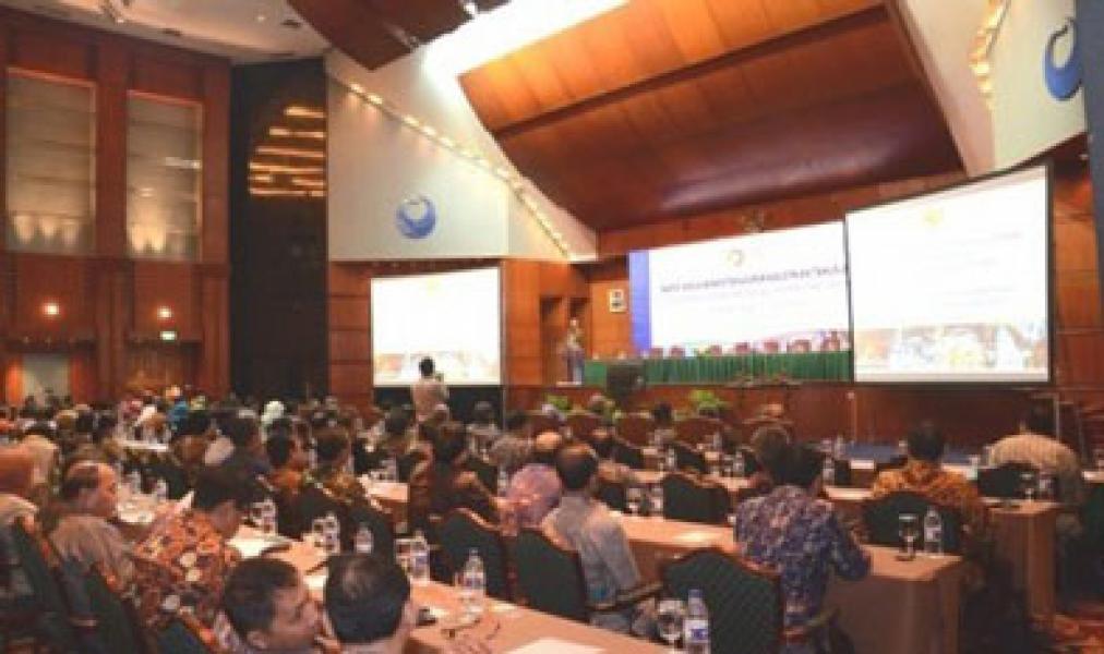 Larangan Rapat, Penghasilan Industri Perhotelan Menurun