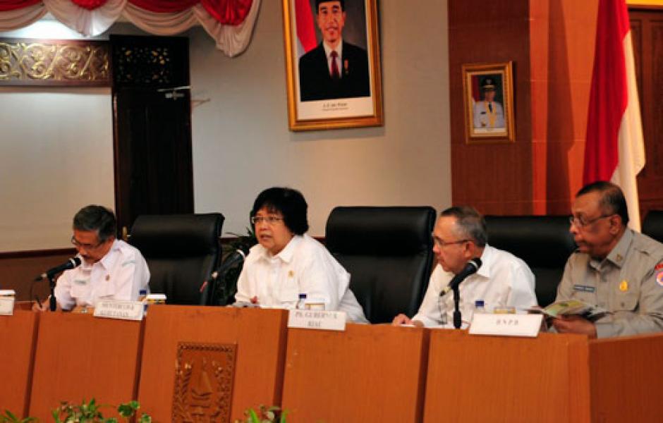 Menteri KLH Kecewa Atas Putusan Bebas PT NSP