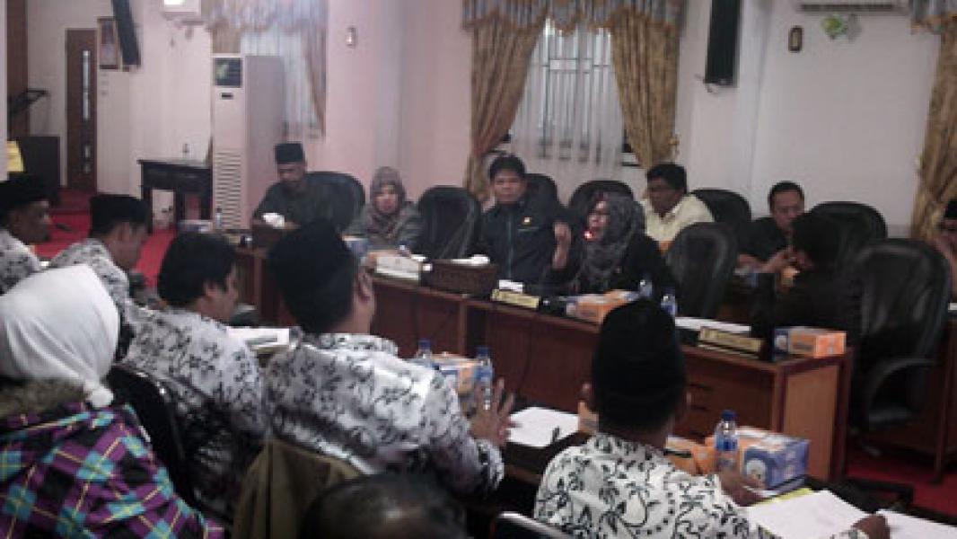 PGRI Rohil Audiensi Bersama Dewan Komisi D DPRD Rohil