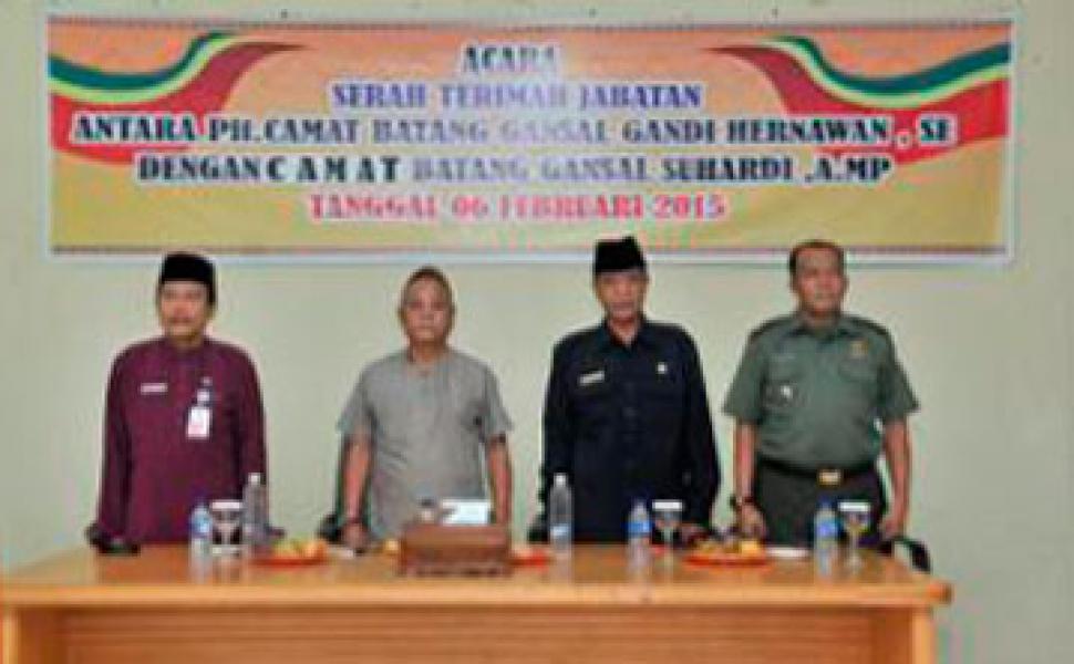 Pengantar Tugas Camat Kuala Cenaku dan Batang Gansal