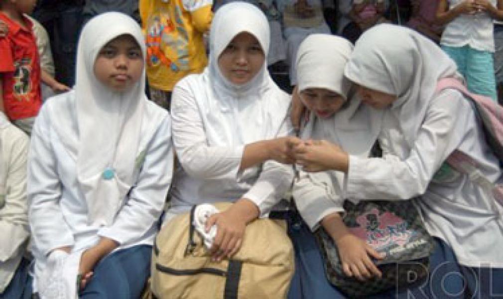 Peringati Imlek, Tionghoa Muslim Gelar Kontes Jilbab untuk Mualaf